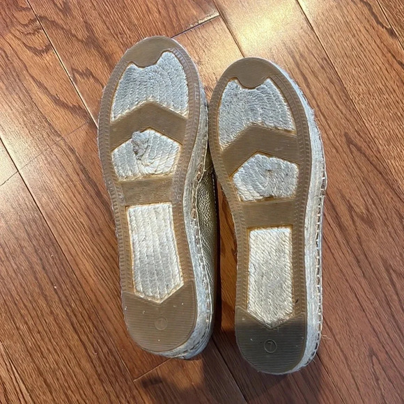 Kate Spade Metallic Gold Loranne Slip on Espadrilles Sz 7 - Picture 7 of 15